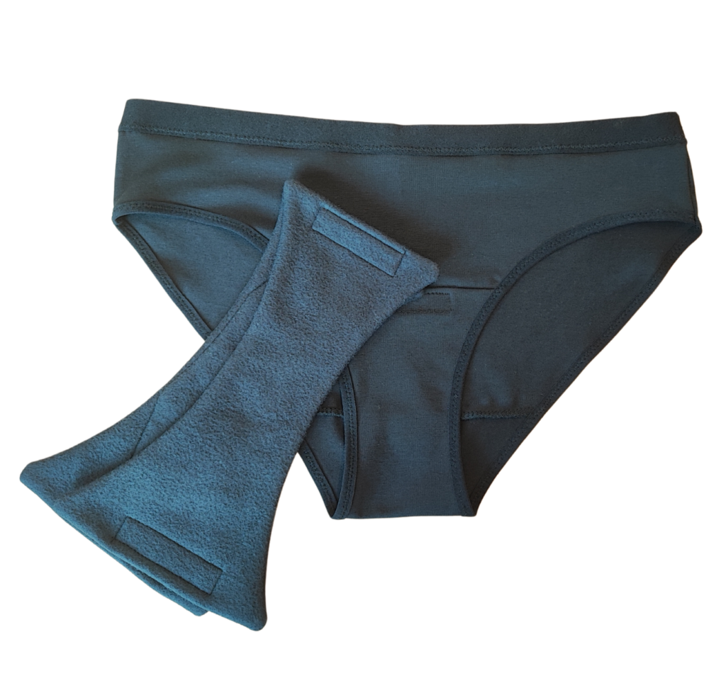 Basis-Set: 1 schwarzer Slip mit 2 Einlagen
