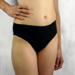 Highwaist mit hohem Beinausschnitt in schwarz oder cremeweiß